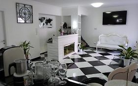 Clelia'S Boutique Rooms & Suites
